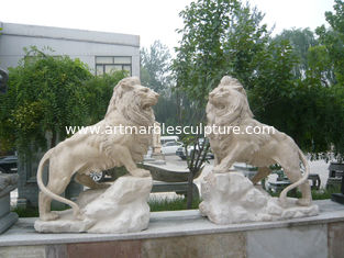 China Escultura de leões de pedra de travertino para jardim fornecedor