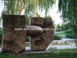 China Escultura de granito vermelho no parque fornecedor