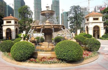 Fonte de arenito no jardim fornecedor