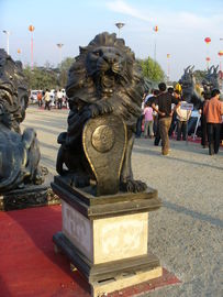 Um par de esculturas de Leões da China fornecedor