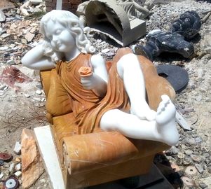 estátua de menina adormecida em cadeira de mármore polido/escultura de pedra natural fornecedor
