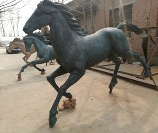 Novas esculturas de cavalos de bronze, estátuas de cavalos de bronze ao ar livre para escultor e artista, fornecedor de esculturas da China fornecedor