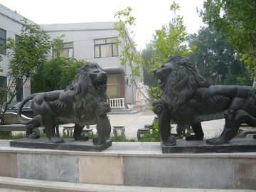Escultura de pedra de mármore, escultura de leões a andar, fornecedor de escultura de pedra para exterior fornecedor