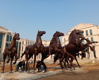 Esculturas de cavalo de bronze de jardim, estátuas de cavalo de latão, estátuas de animais de bronze fundido, fornecedor de esculturas da China fornecedor